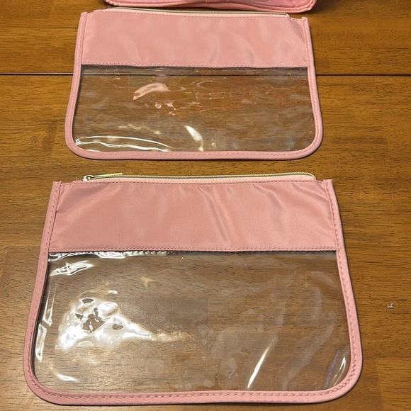 Set of pink travel bags never used. - Picture 2 of 6